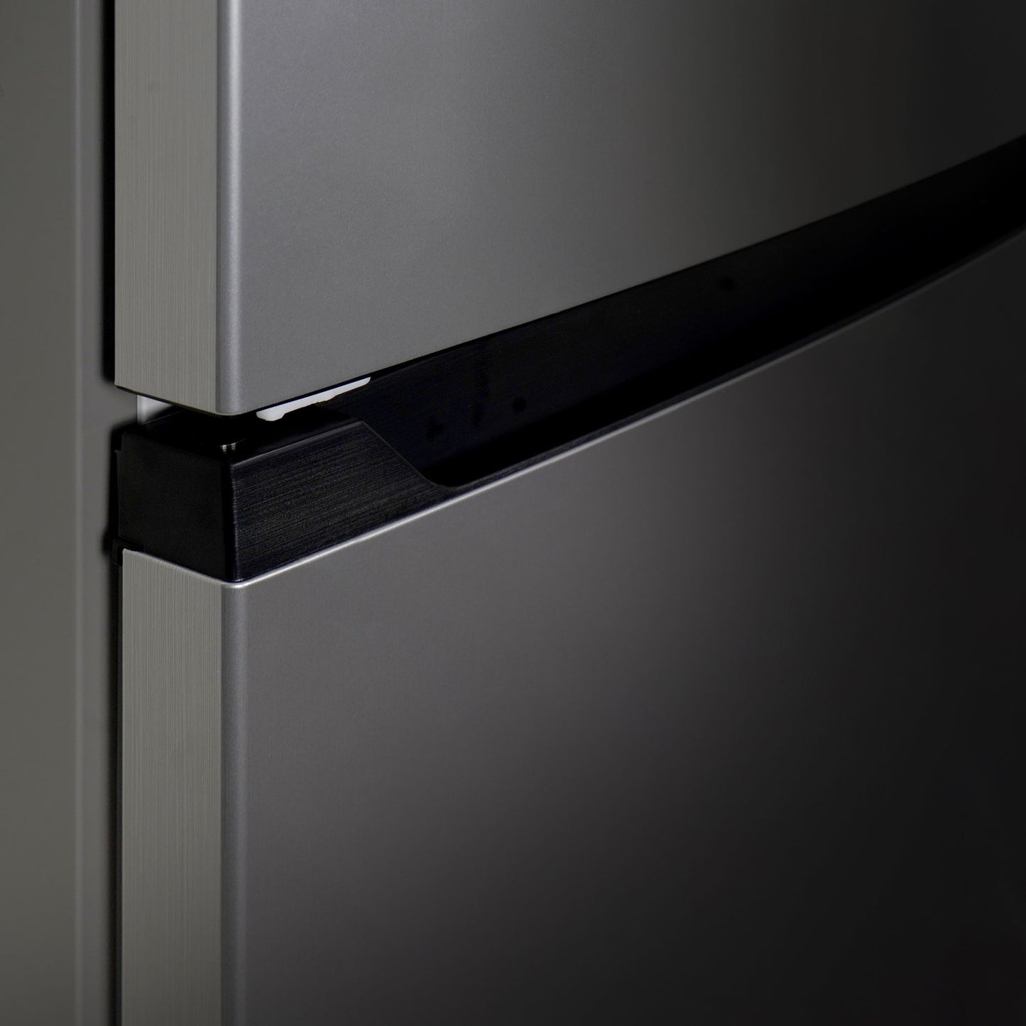 Montpellier MNF167ES No Frost Fridge Freezer in Silver